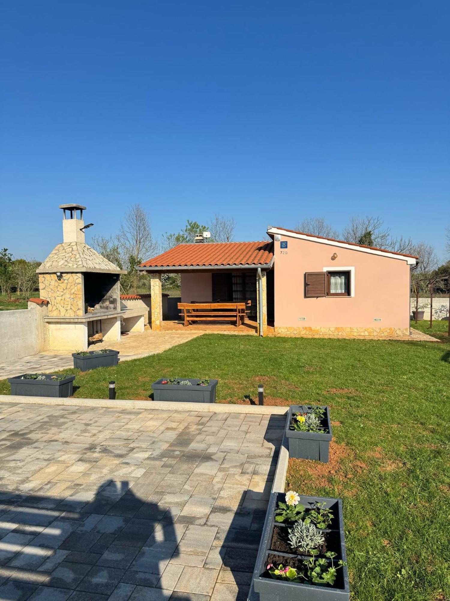 Kuca Renata Holiday home *